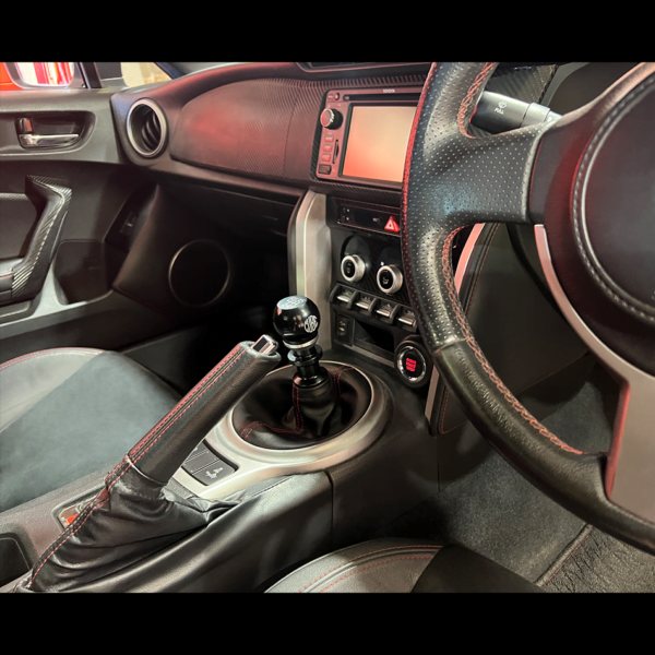 Scion FRS short shifter installed
